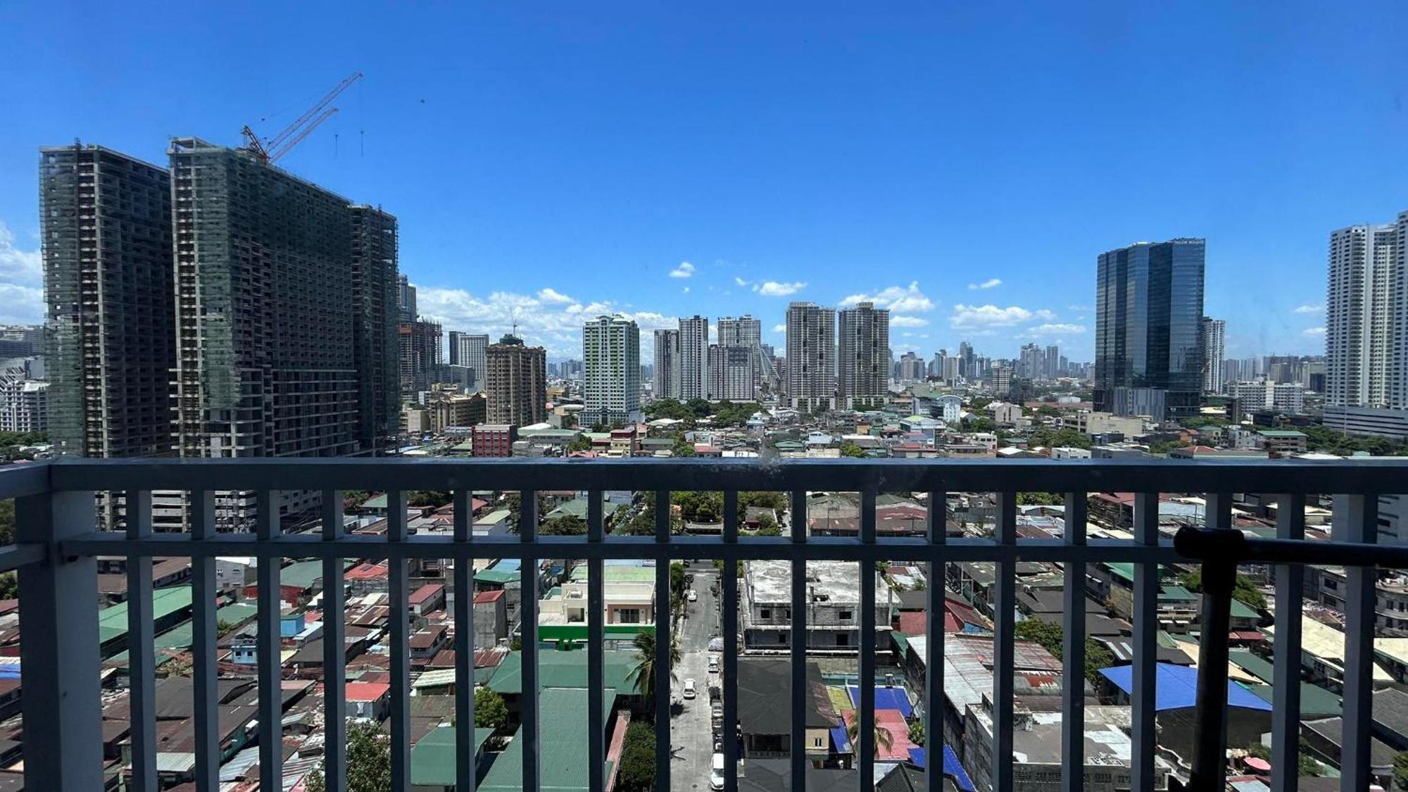 Smdc Breeze Residences By Dominga Manila Bagian luar foto